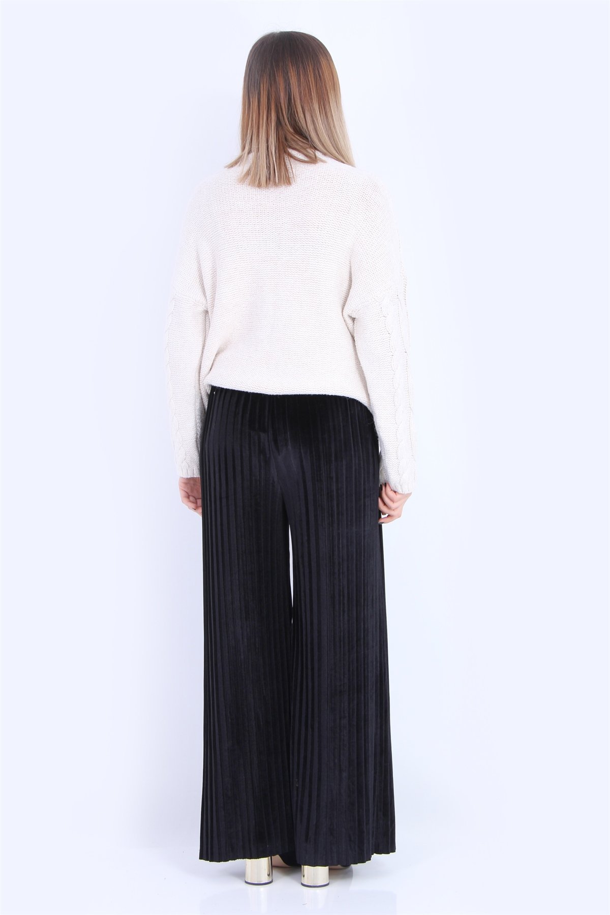 Piliseli Kadife Pantolon 