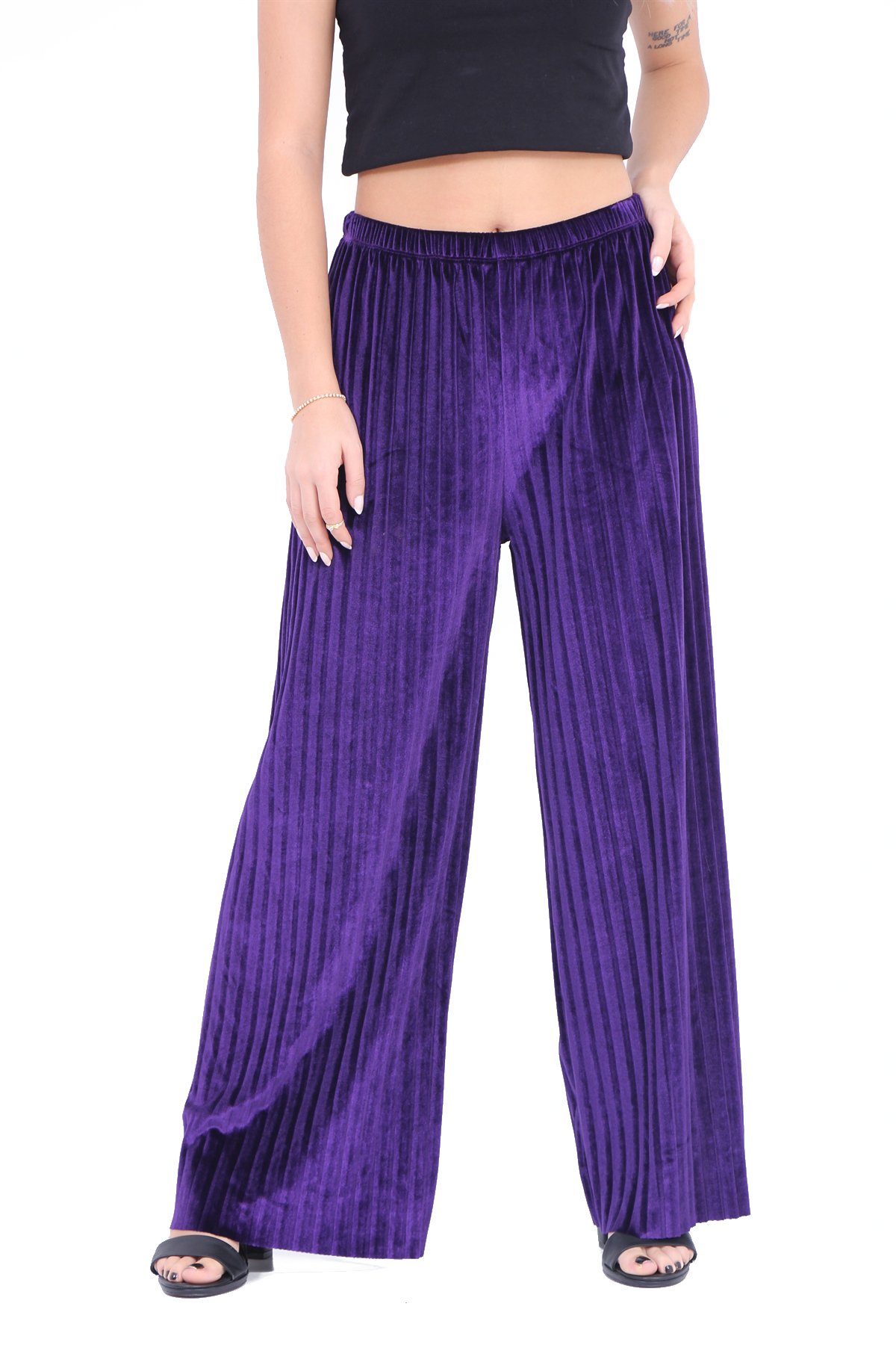 Piliseli Kadife Pantolon 