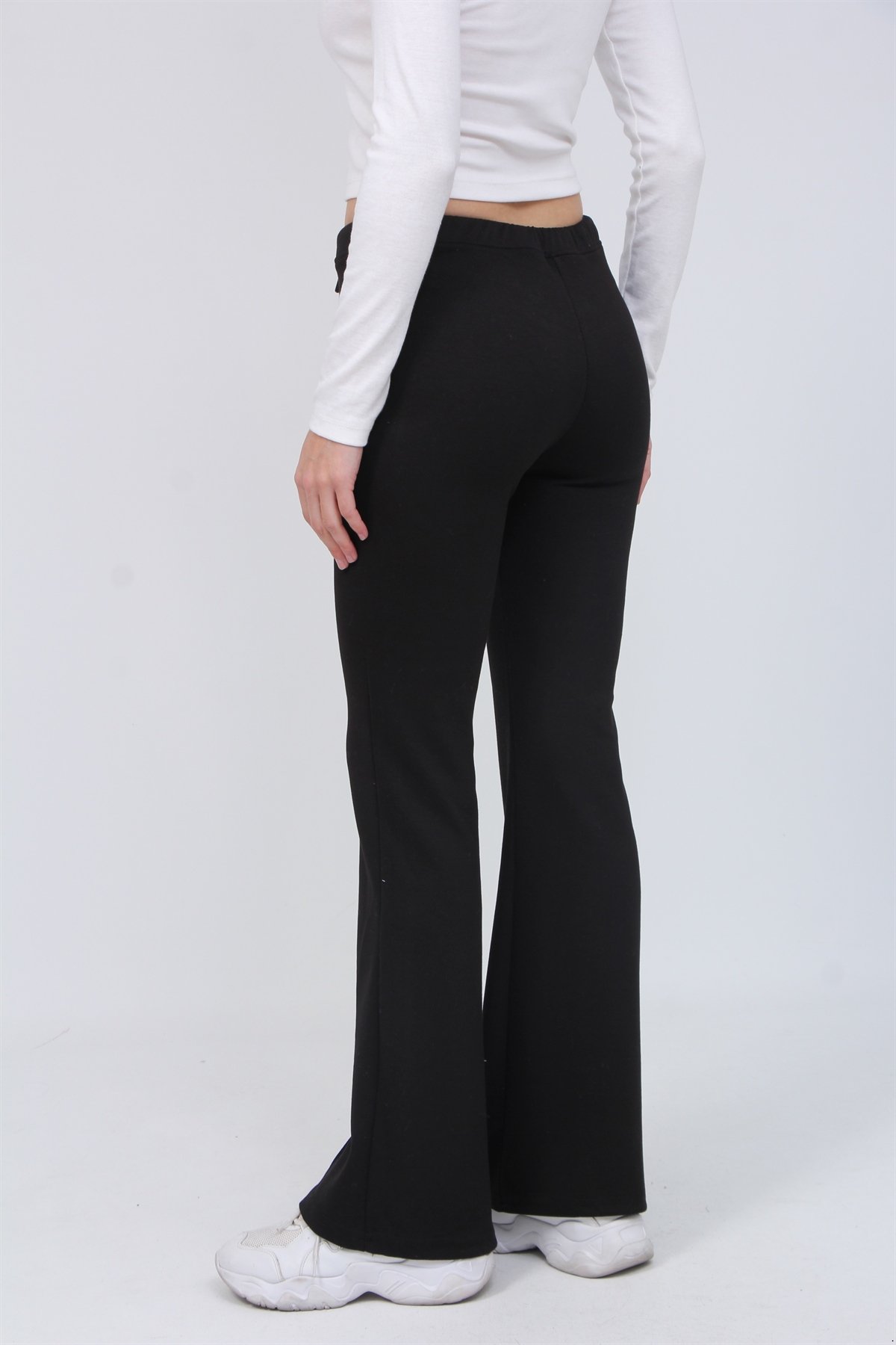 Model Kumaş Bağcıklı Cımalı Pabtolon 