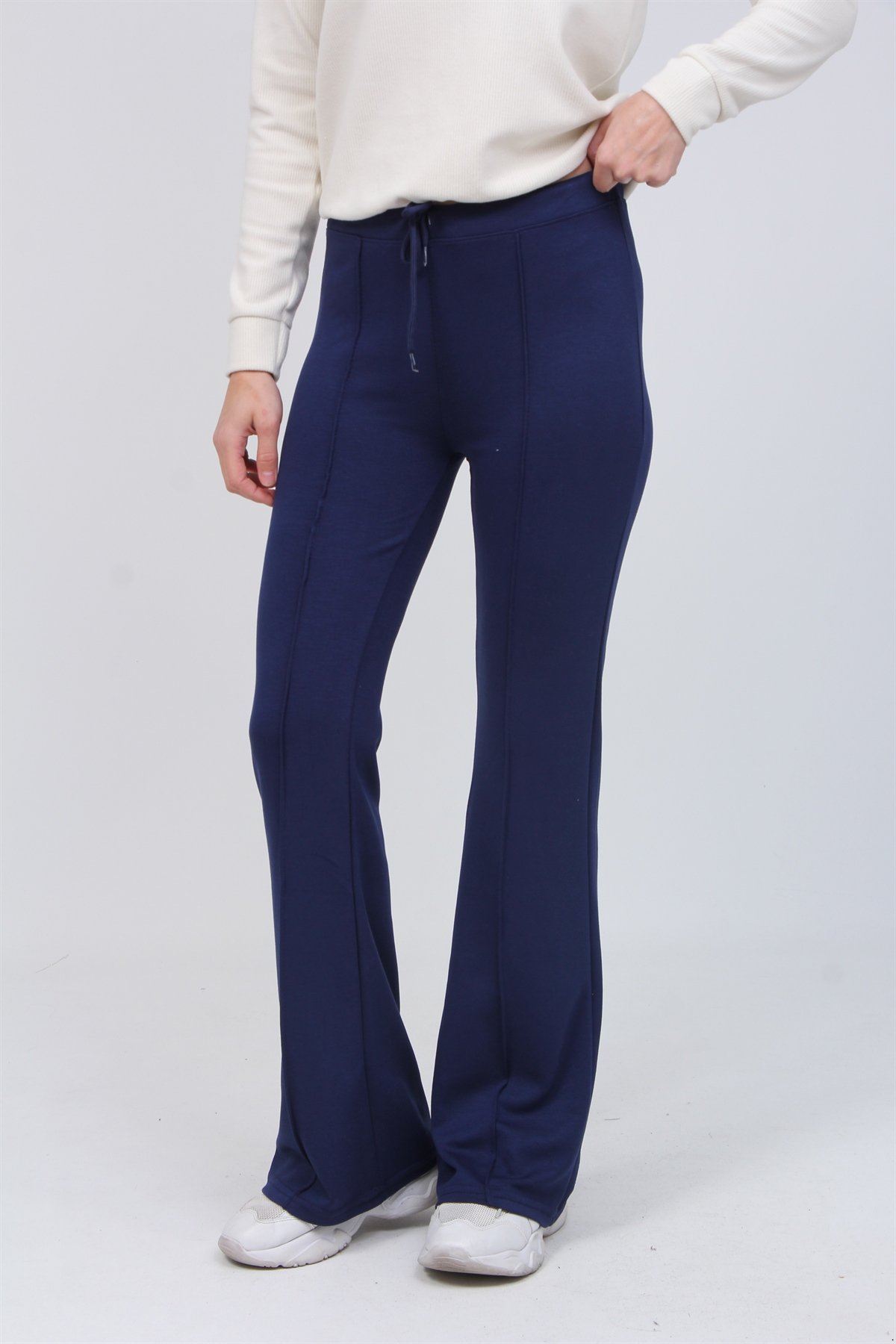 Model Kumaş Bağcıklı Cımalı Pabtolon 