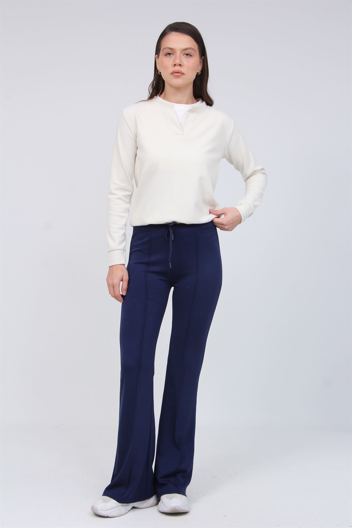 Model Kumaş Bağcıklı Cımalı Pabtolon 