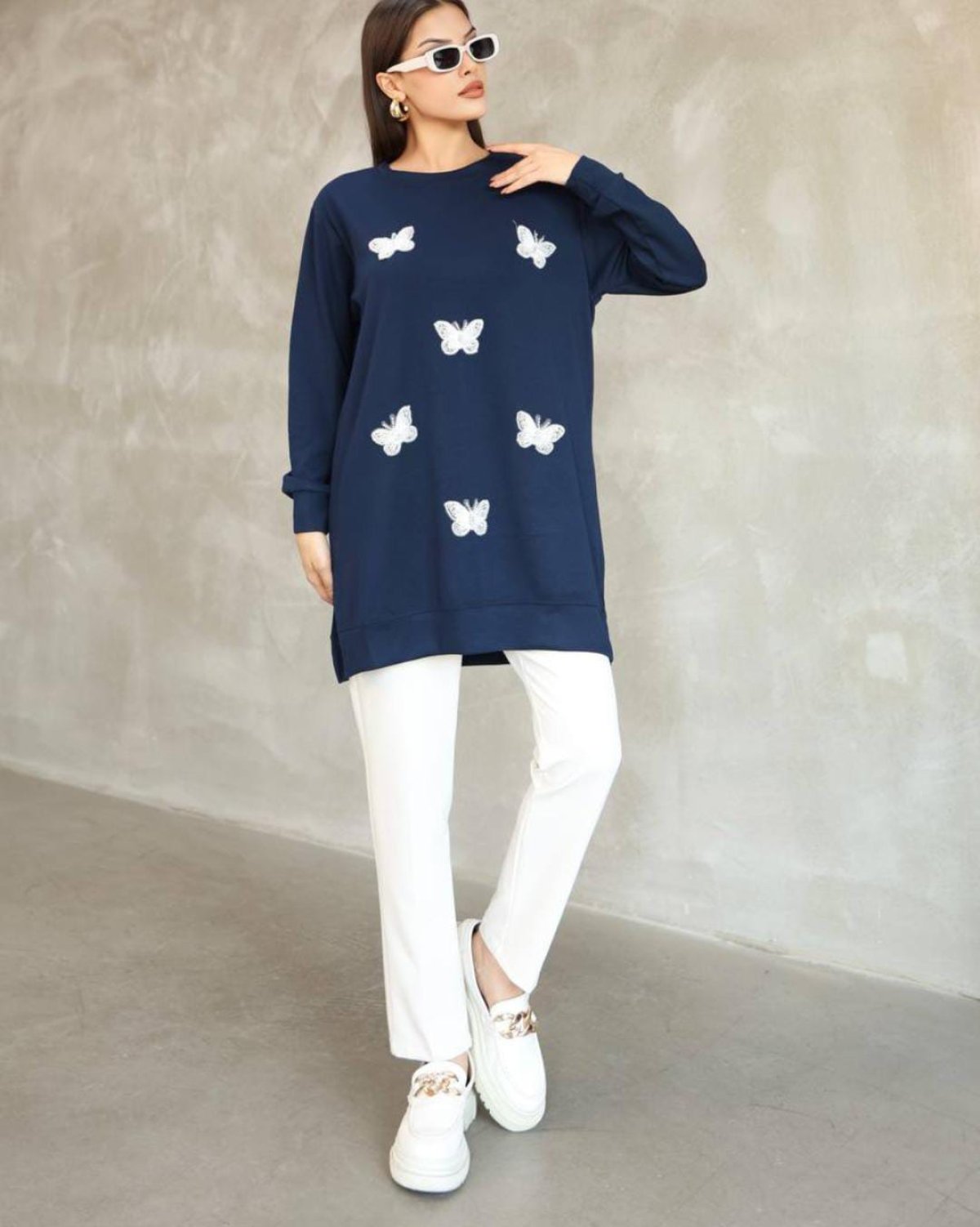 https://resim.modacantoptan.com/hm014864/006/inci-islemeli-kelebel-tunik-model-kumas-016f558ce5a3.jpg