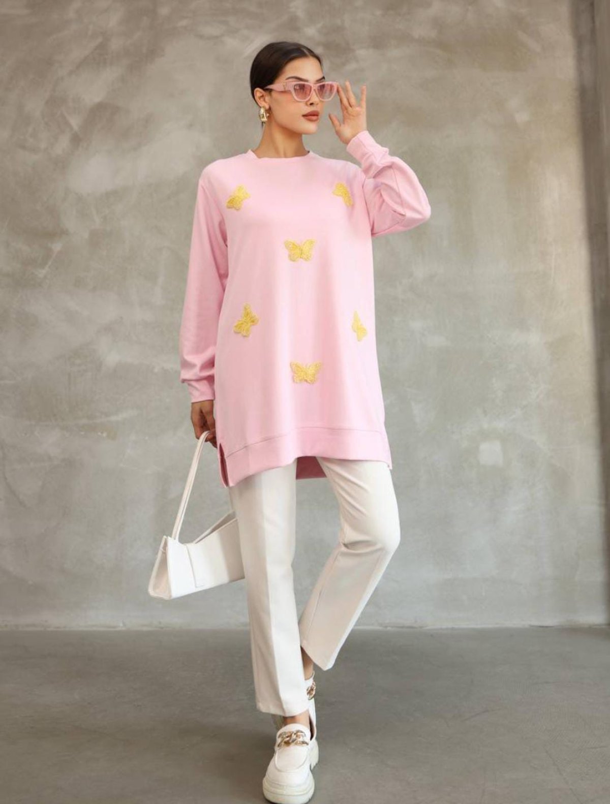 https://resim.modacantoptan.com/hm014864/012/inci-islemeli-kelebel-tunik-model-kumas-016f558ce5a3.jpg