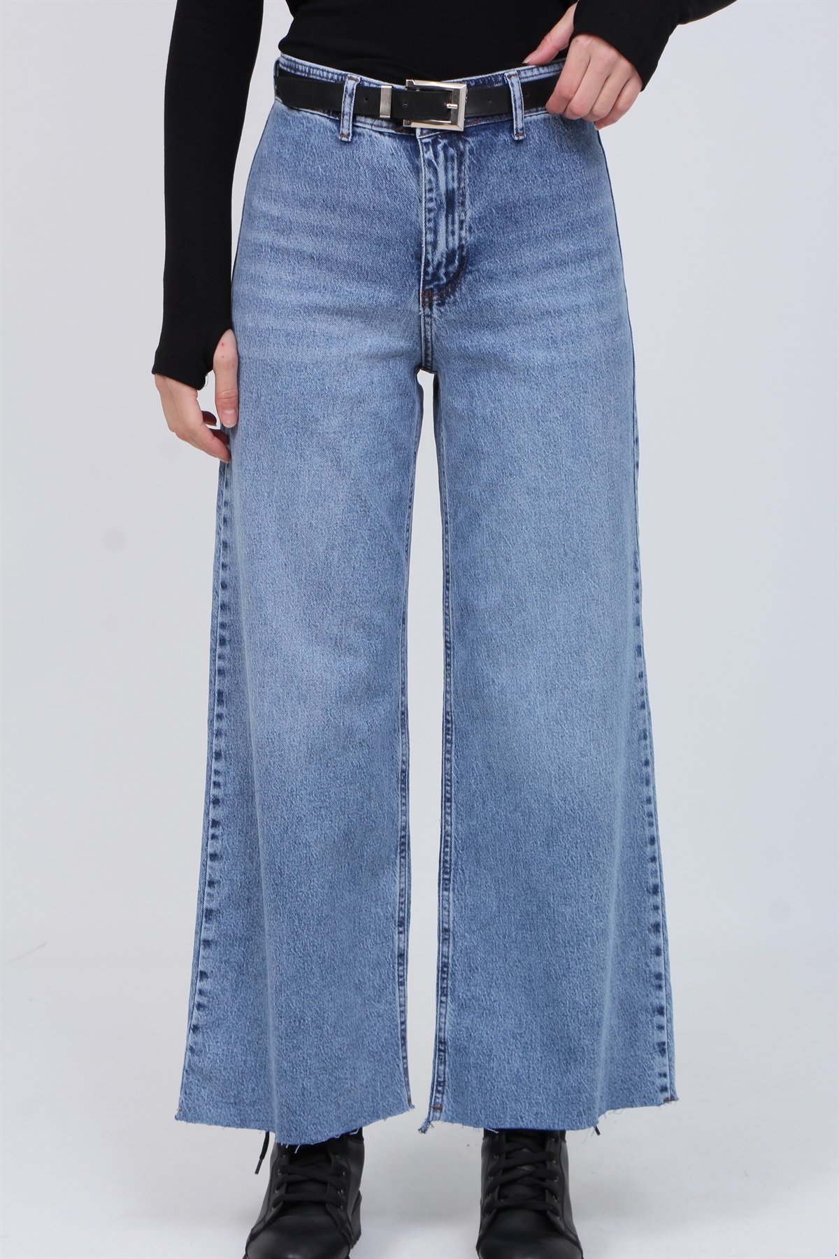 Kesik Paça Kemerli Palazo Pantolon 