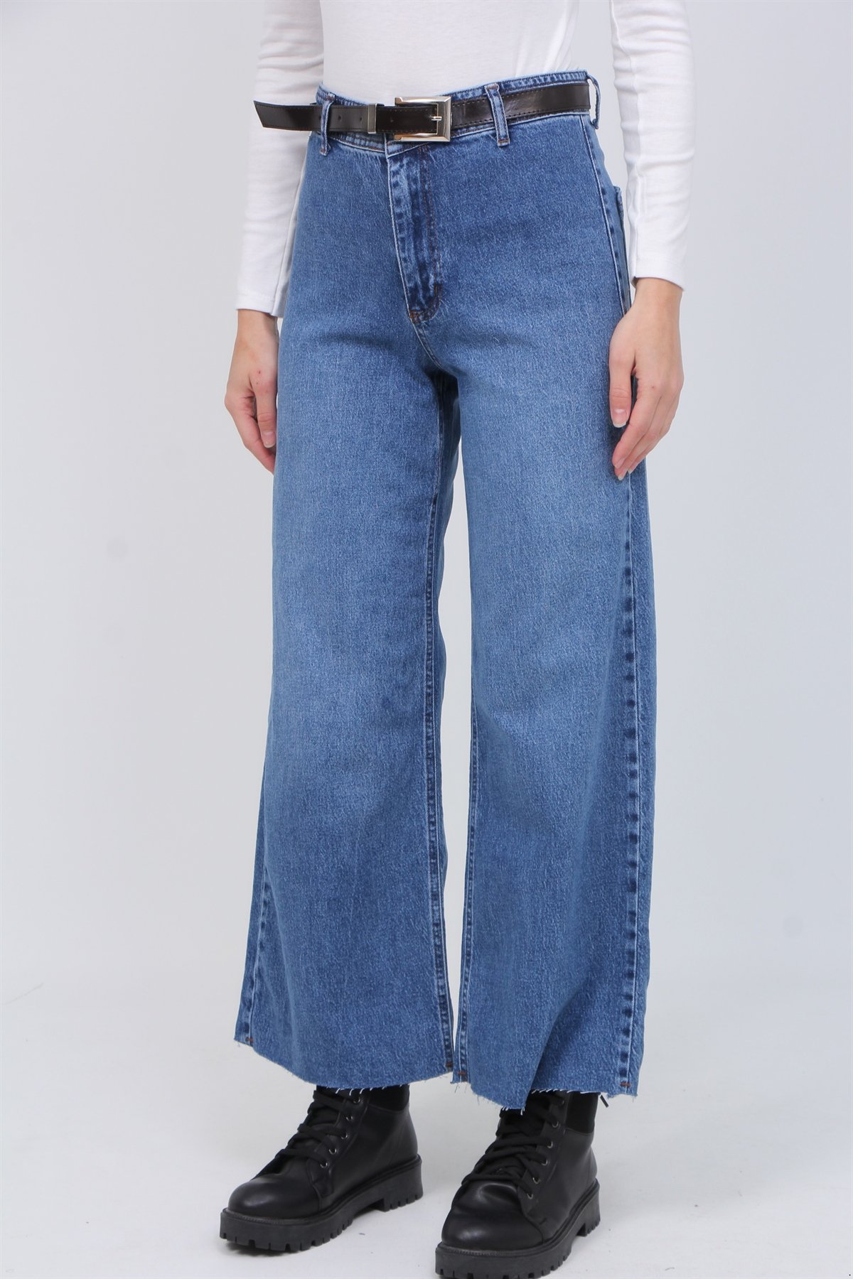 Kesik Paça Kemerli Palazo Pantolon 