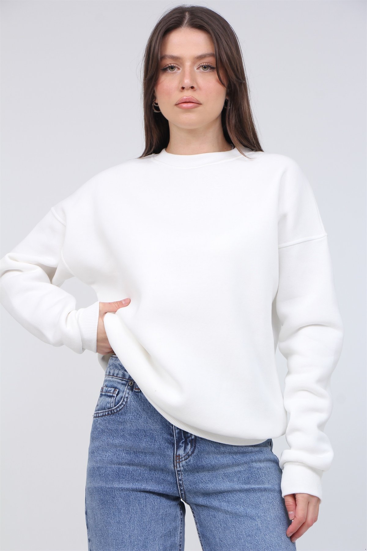 https://resim.modacantoptan.com/hm015365/017/bisiklet-yaka-3-iplik-sardonlu-sweat-0153d38d7e9f.jpg