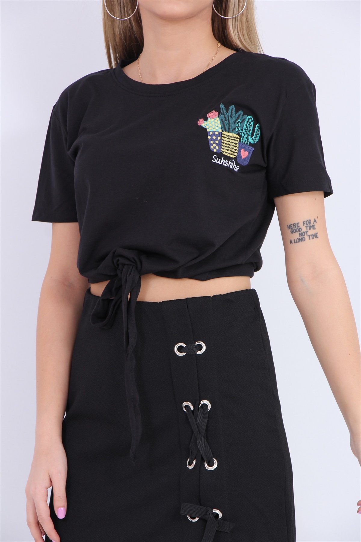 Alttan Bağlamalı T-shirt 