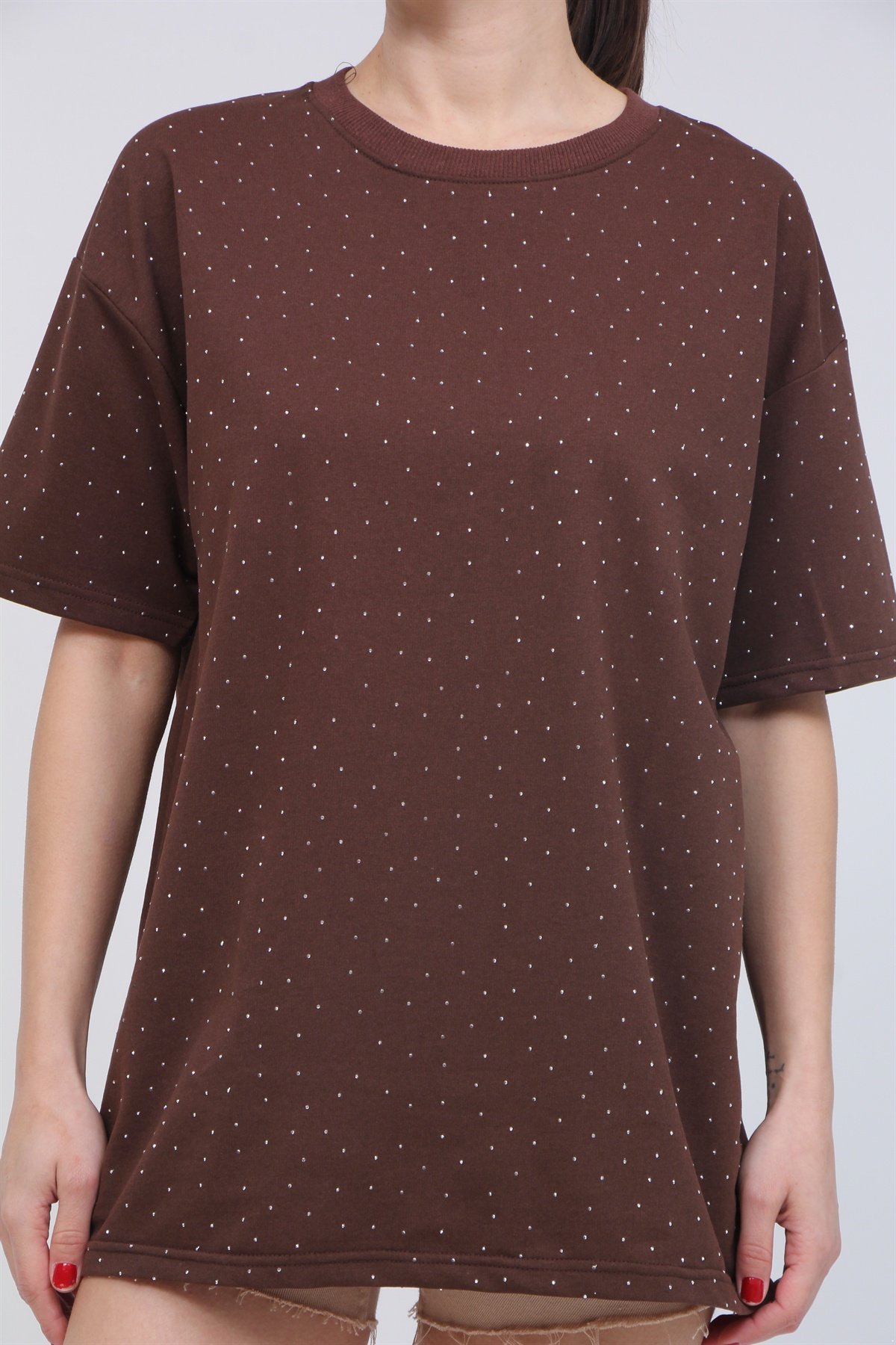 Biklet Yaka Taşlı Tişört 