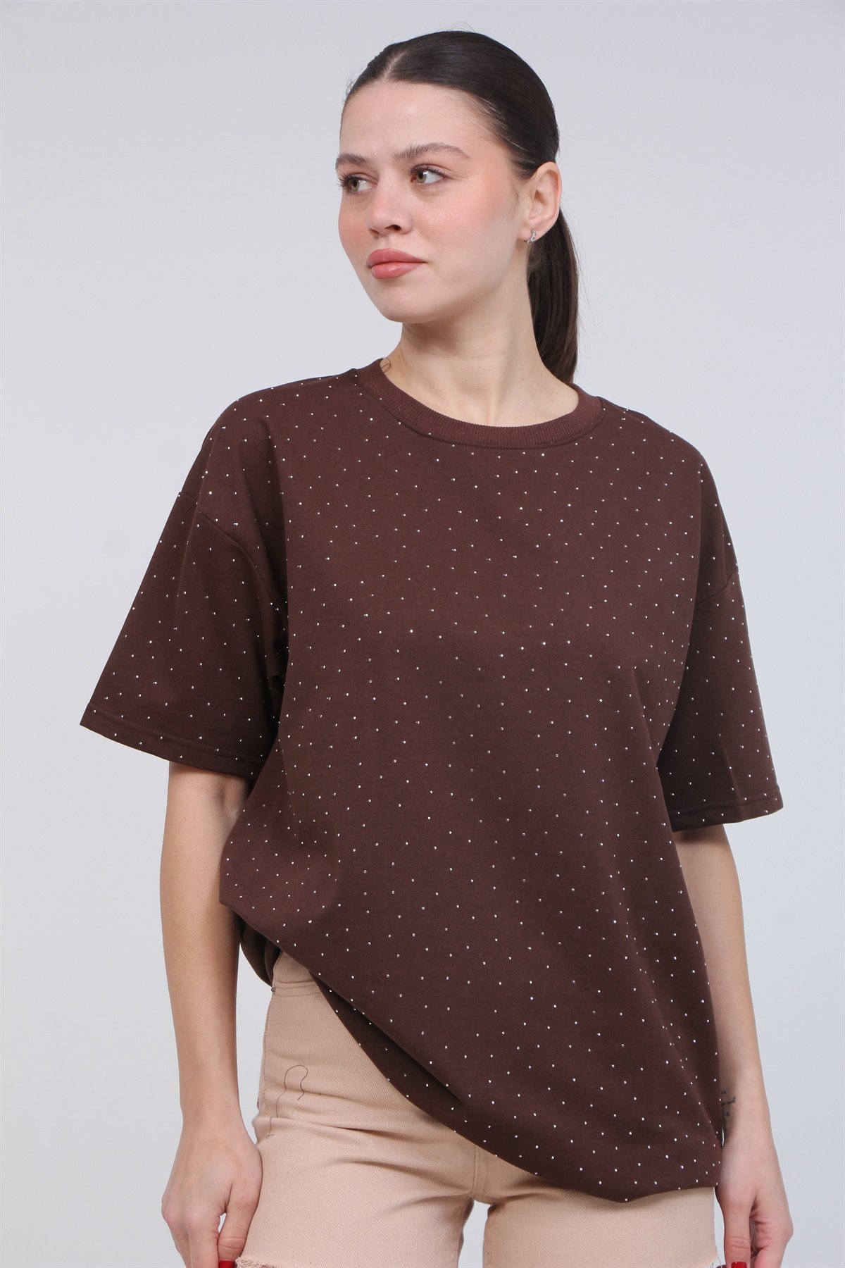 Biklet Yaka Taşlı Tişört 