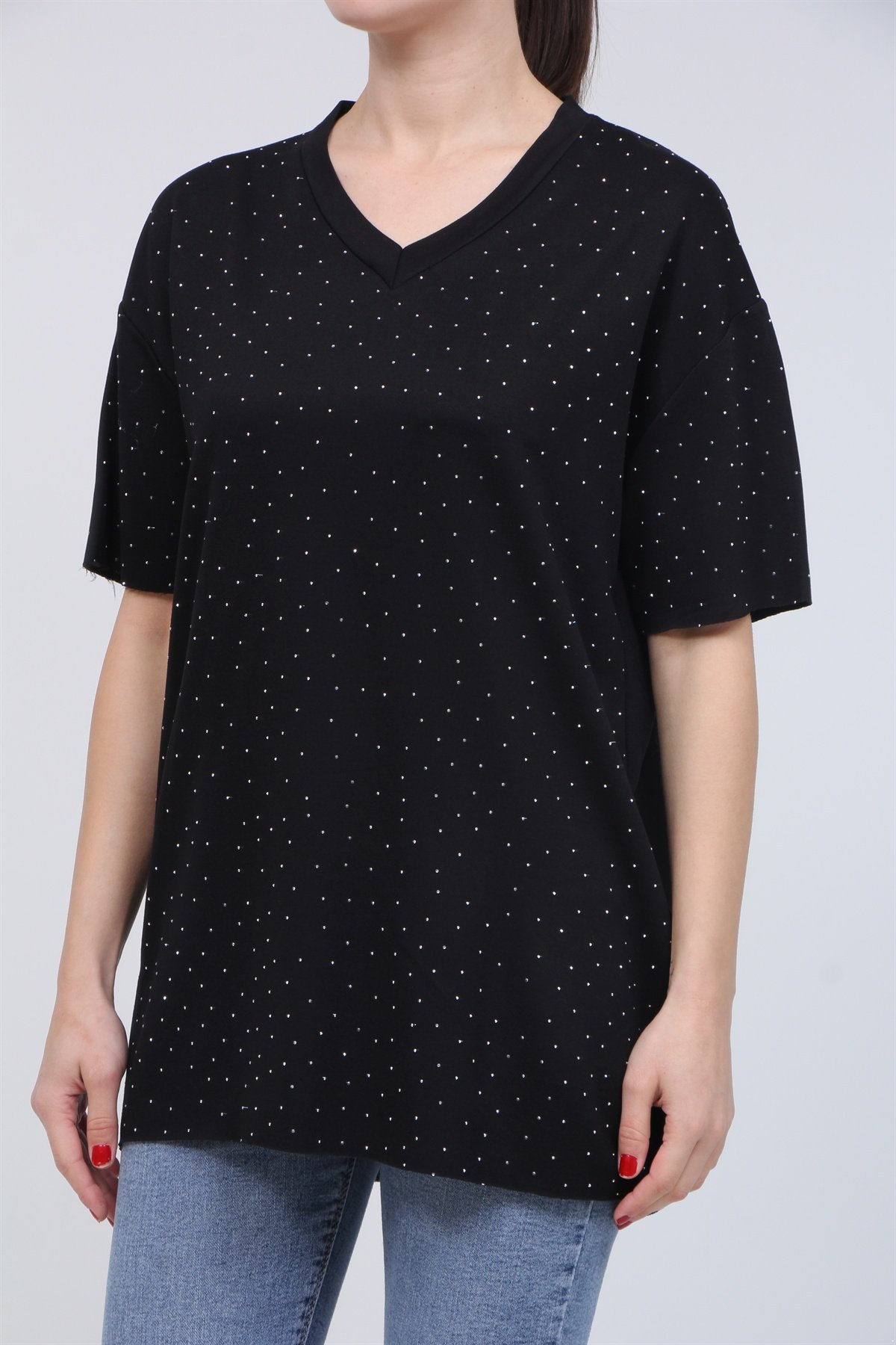 V Yaka Taşlı Tişört 