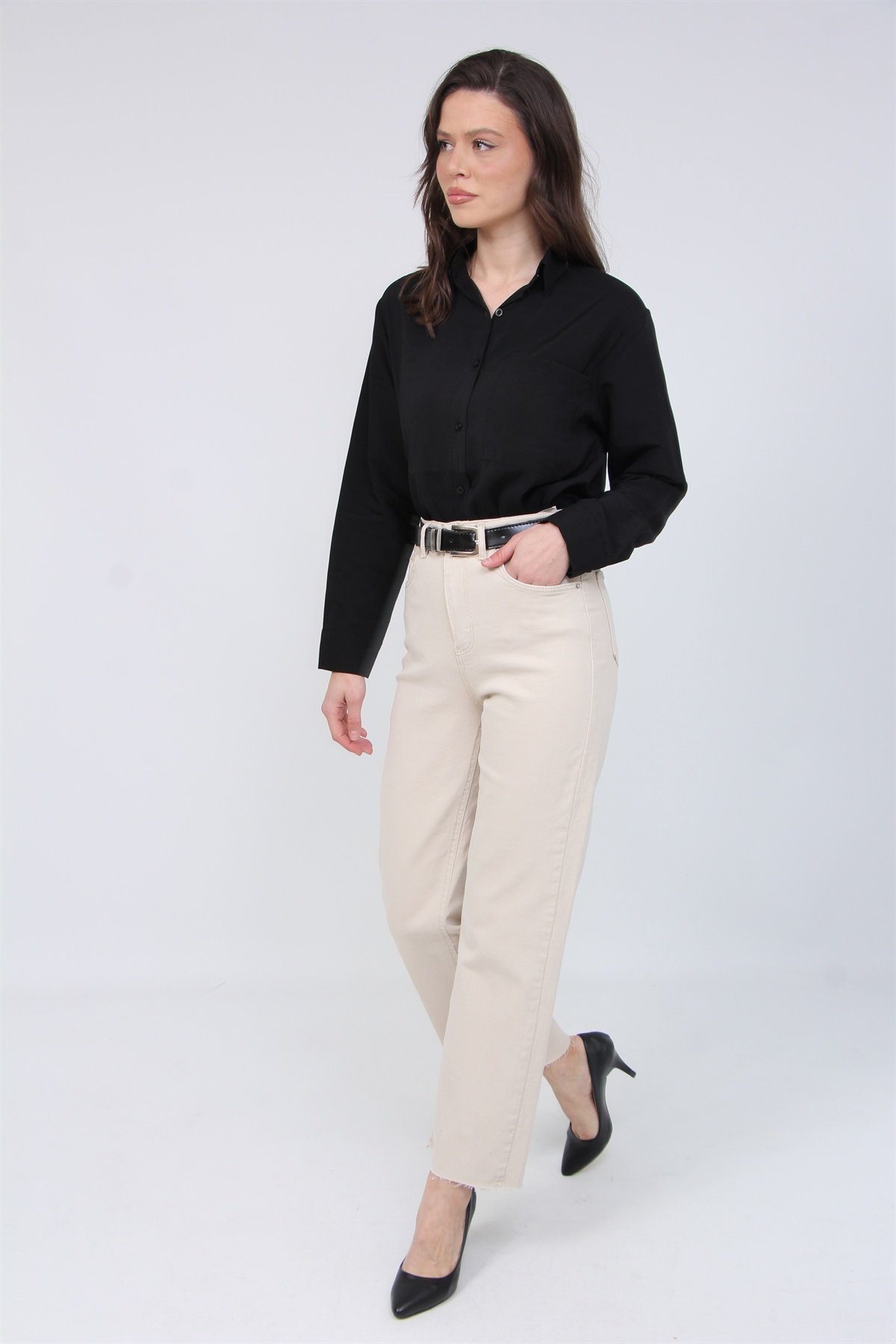 Kemerli Kesik Paca Kot Pantolon 