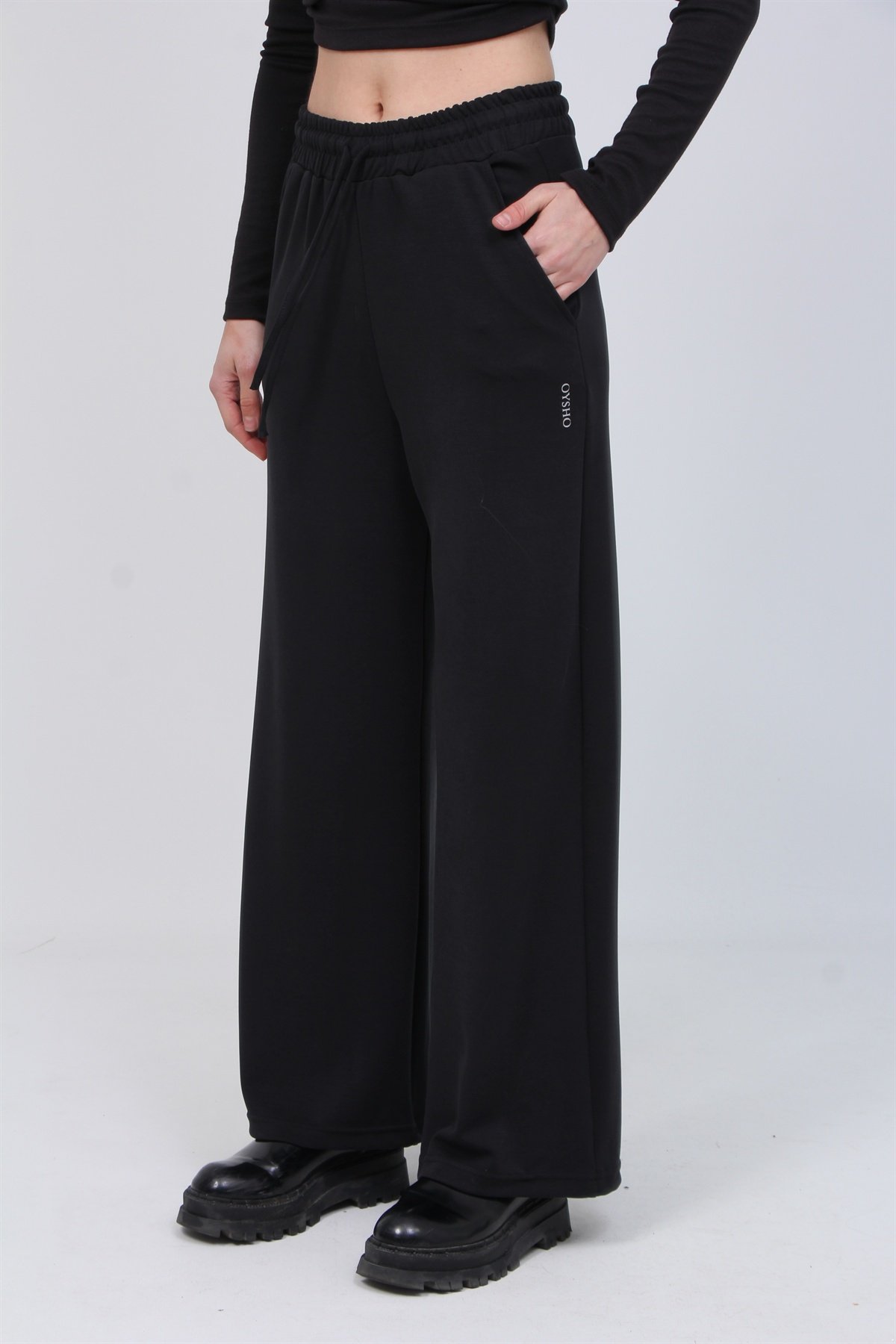 Cl-250 Yanı Nakışlı Modal Kumaş Bol Paça Eşofman 