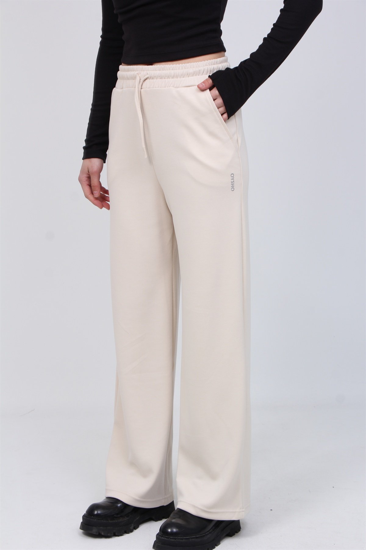 Cl-250 Yanı Nakışlı Modal Kumaş Bol Paça Eşofman 